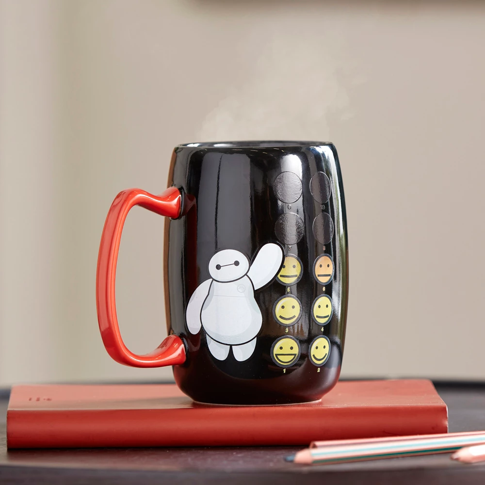 Disney Store Mug Changeant Baymax, Les Nouveaux Héros 2 Disney Store Mug Changeant Baymax, Les Nouveaux Héros – Image 2