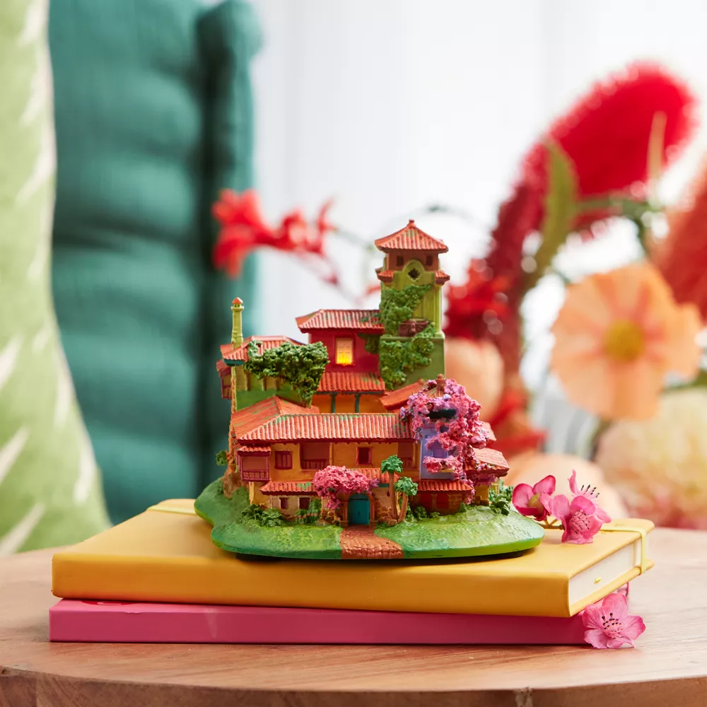 Disney Store Figurine Musicale Casita Encanto, La Fantastique Famille Madrigal 2 Disney Store Figurine Musicale Casita Encanto, La Fantastique Famille Madrigal – Image 2